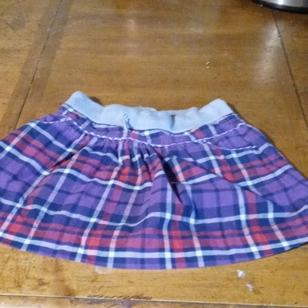Girls plaid style skirt